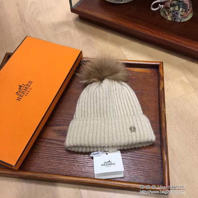 愛馬仕HERMES 秋冬新款 時尚爆款狐狸毛球羊絨帽 LLWJ8714